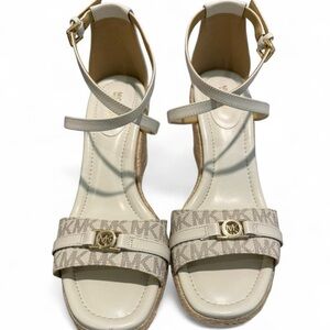 Michael Kors Beige and Cream Sandals